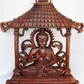 Quadro in legno realizzato a mano, raffigurante Buddha. Acquistalo su Ethnik.